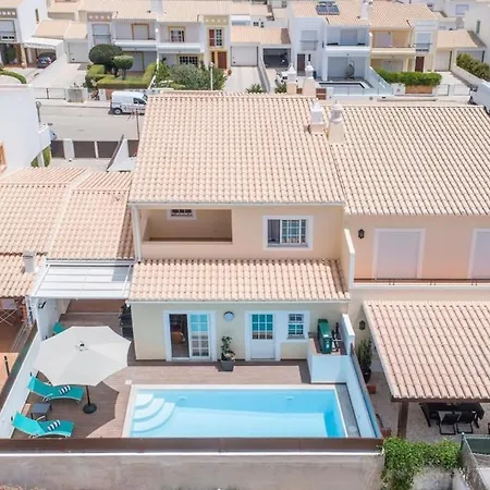 Villa Tucana *